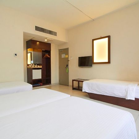 Kepong Hotel Kuala Lumpur Exterior foto