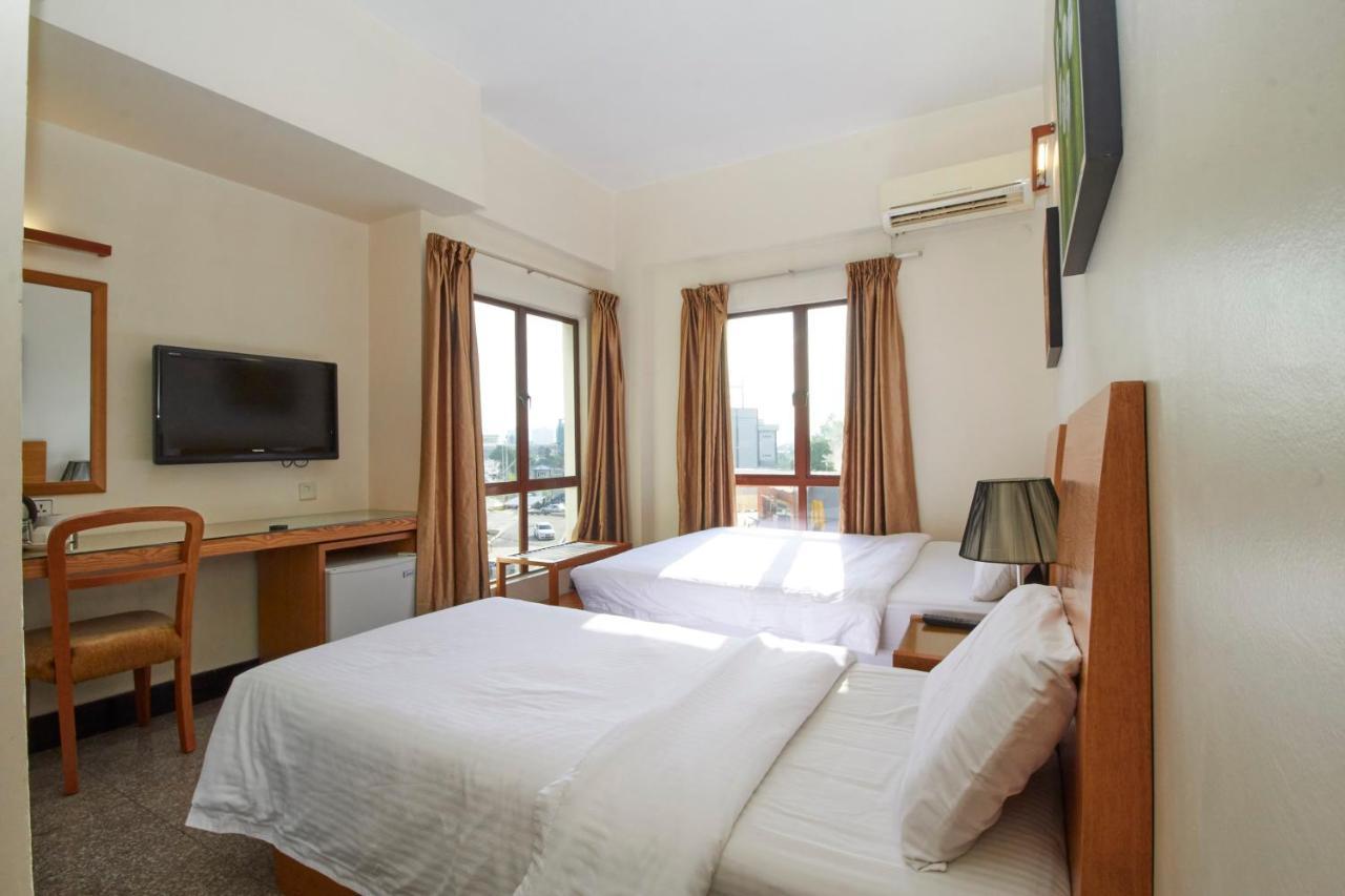 Kepong Hotel Kuala Lumpur Exterior foto